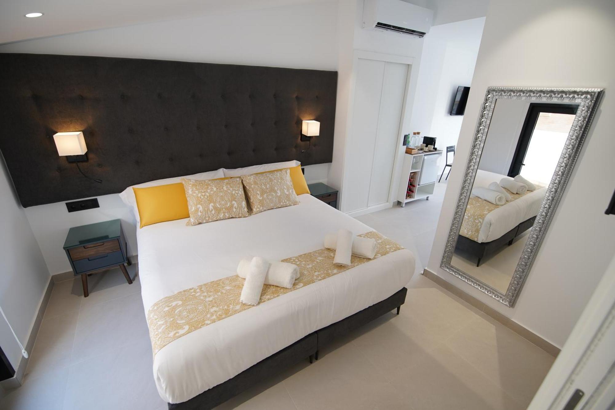 Bet Apartments - Suites Puerto Valencia Kültér fotó