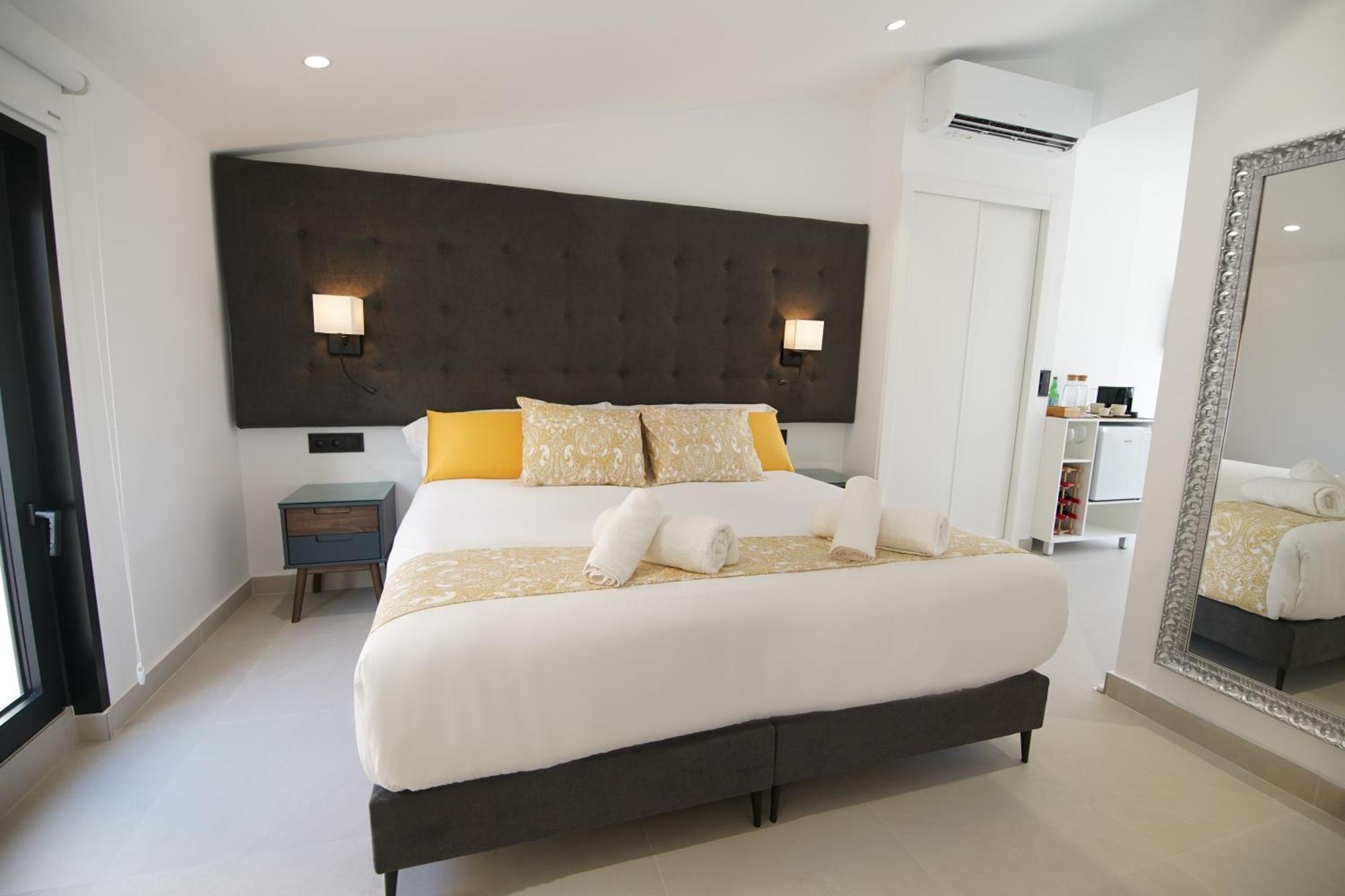 Bet Apartments - Suites Puerto Valencia Kültér fotó